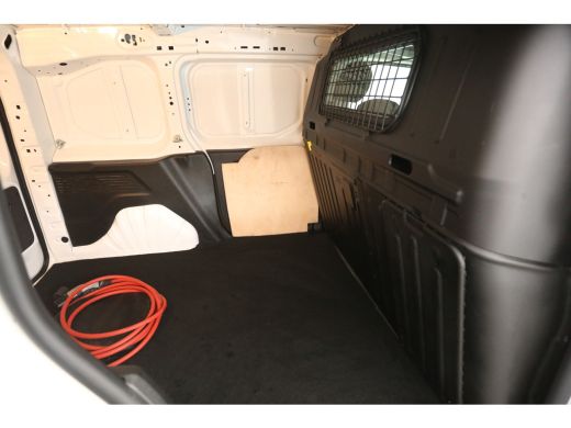 Toyota ProAce 50 kWh | Snelladen | SOH 95% | Virtual Cockpit | 3 Zits | Airco | Cruise | Carplay | Parkeersens. ActivLease financial lease
