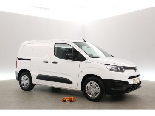 Toyota ProAce 50 kWh | Snelladen | SOH 95% | Virtual Cockpit | 3 Zits | Airco | Cruise | Carplay | Parkeersens. ActivLease financial lease
