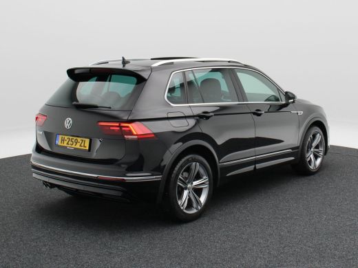 Volkswagen Tiguan 1.5 TSi 150 Pk Automaat R-Line | Stoelverwarming | Panorama dak | Camera | Carplay | Adaptive Cru... ActivLease financial lease