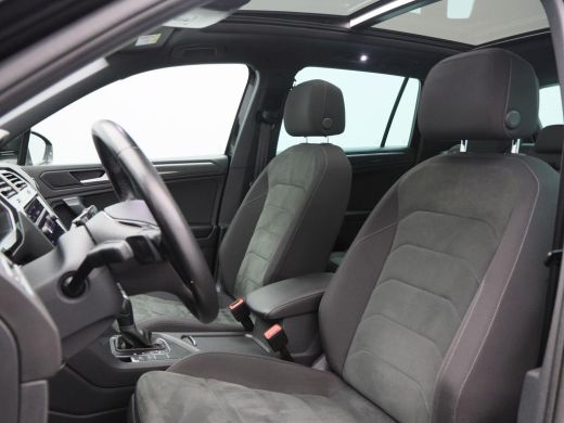 Volkswagen Tiguan 1.5 TSi 150 Pk Automaat R-Line | Stoelverwarming | Panorama dak | Camera | Carplay | Adaptive Cru... ActivLease financial lease