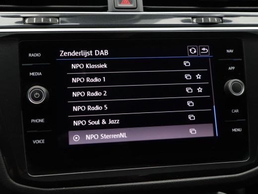 Volkswagen Tiguan 1.5 TSi 150 Pk Automaat R-Line | Stoelverwarming | Panorama dak | Camera | Carplay | Adaptive Cru... ActivLease financial lease
