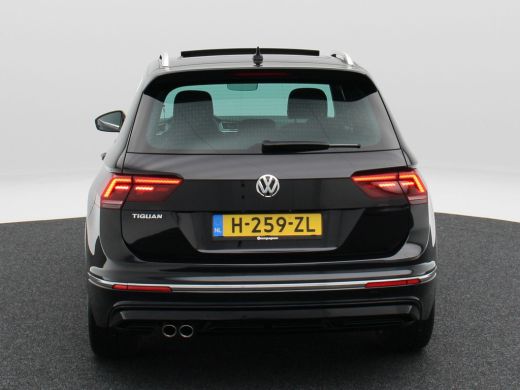 Volkswagen Tiguan 1.5 TSi 150 Pk Automaat R-Line | Stoelverwarming | Panorama dak | Camera | Carplay | Adaptive Cru... ActivLease financial lease