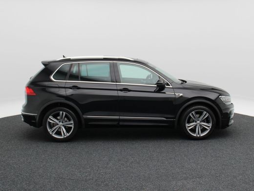 Volkswagen Tiguan 1.5 TSi 150 Pk Automaat R-Line | Stoelverwarming | Panorama dak | Camera | Carplay | Adaptive Cru... ActivLease financial lease