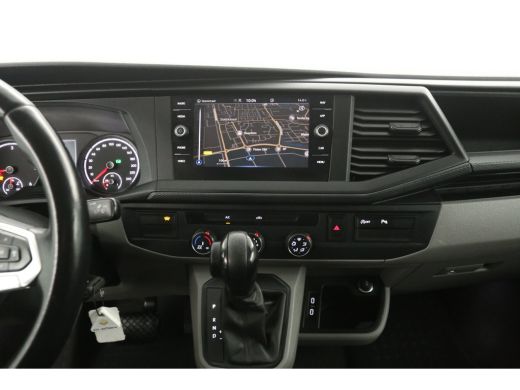 Volkswagen Transporter 2.0 TDI L2H1 150PK | Aut. | Airco | Cruise | Camera | 3 Zits | Trekhaak | Carplay ActivLease financial lease