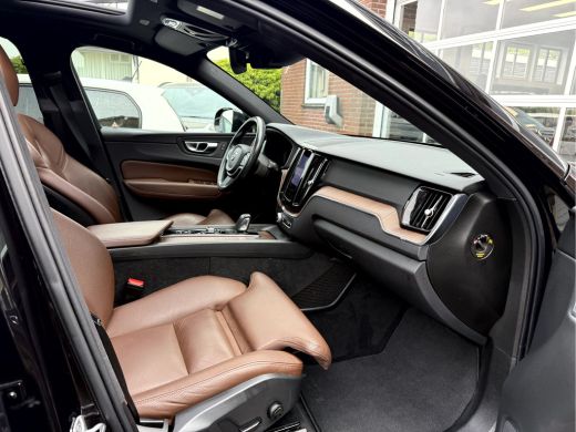 Volvo  XC60 2.0 T6 AWD Business Pro Panoramadak, Trekhaaak, NL. Auto ActivLease financial lease