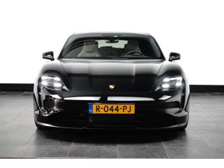Porsche Taycan 93 kWh | Panoramadak | BOSE | NL-Auto! | 1e Eigenaar! | BTW-Auto | Memory Seats | Dealer Onderhou...