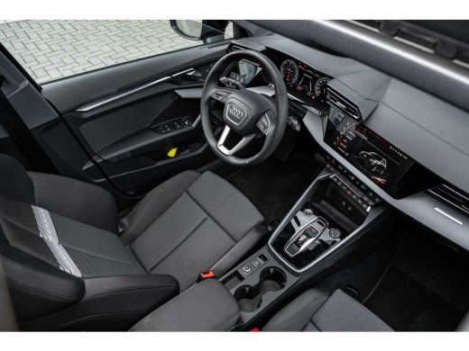 Audi A3 Sportback 40 TFSI e S edition 204PK | Panorama Dak | Stoelverw. voor | Dodehoek Detectie | Camera... ActivLease financial lease