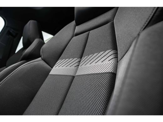 Audi A3 Sportback 40 TFSI e S edition 204PK | Panorama Dak | Stoelverw. voor | Dodehoek Detectie | Camera... ActivLease financial lease