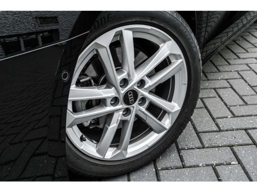 Audi A3 Sportback 40 TFSI e S edition 204PK | Panorama Dak | Stoelverw. voor | Dodehoek Detectie | Camera... ActivLease financial lease