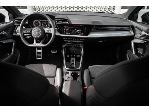 Audi A3 Sportback 40 TFSI e S edition | Stoelverwarming | Achteruitrijcamera | Adaptive Cruise Control | ActivLease financial lease