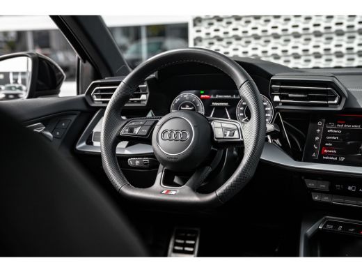 Audi A3 Sportback 40 TFSI e S edition | Stoelverwarming | Achteruitrijcamera | Adaptive Cruise Control | ActivLease financial lease