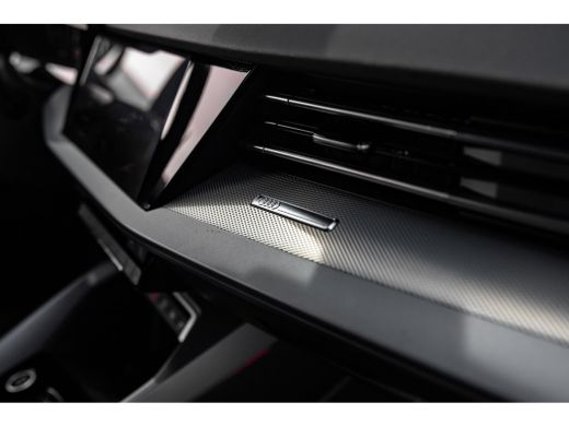 Audi A3 Sportback 40 TFSI e S edition | Stoelverwarming | Achteruitrijcamera | Adaptive Cruise Control | ActivLease financial lease