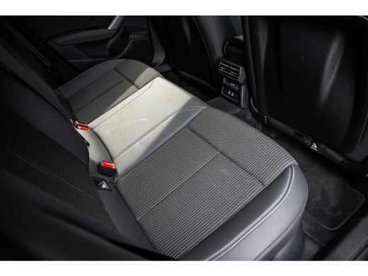 Audi A3 Sportback 40 TFSI e S edition | Stoelverwarming | Achteruitrijcamera | Adaptive Cruise Control | ActivLease financial lease