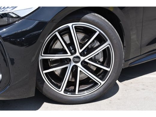 Audi A5 Avant 2.0 e-hybrid quattro S edition | Sportstoelen | Techniek pakket plus | Wegklapbare trekhaak... ActivLease financial lease