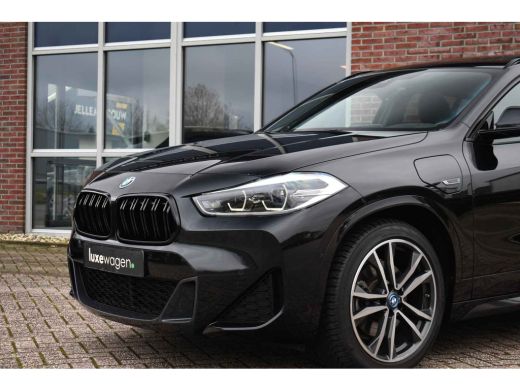BMW X2 xDrive25e M-Sport Pano HUD El-zetels Camera Carplay 19inch ActivLease financial lease