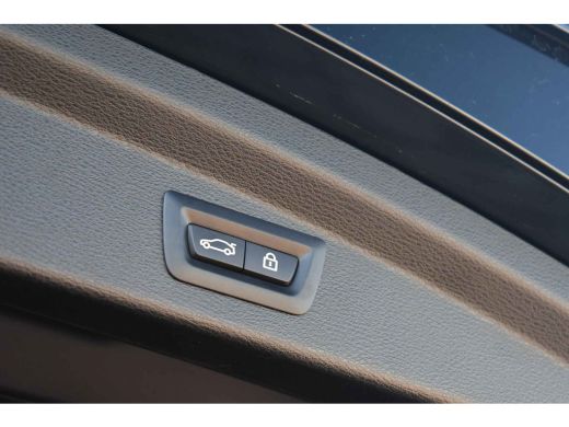 BMW X2 xDrive25e M-Sport Pano HUD El-zetels Camera Carplay 19inch ActivLease financial lease