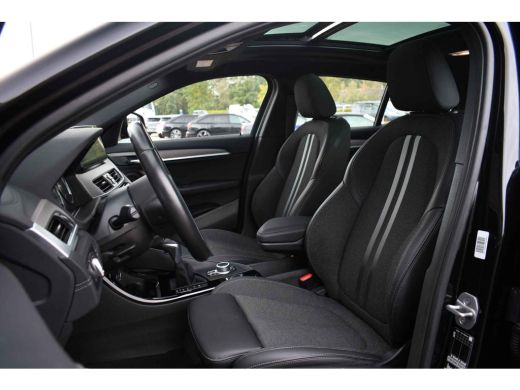 BMW X2 xDrive25e M-Sport Pano HUD El-zetels Camera Carplay 19inch ActivLease financial lease