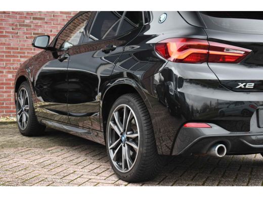 BMW X2 xDrive25e M-Sport Pano HUD El-zetels Camera Carplay 19inch ActivLease financial lease