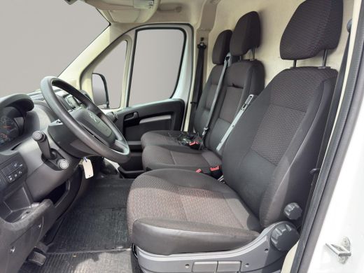 Citroën Jumper 35 2.2 BlueHDi 165 L4H3 Club Zwaar | Navi | 3-Zits | Trekhaak | ActivLease financial lease