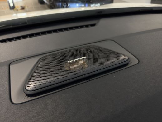 Lynk & Co 02 More 66 kWh | BLIS | Panoramadak | Carplay | Harman Kardon | Keyless entry / start | Camera | ActivLease financial lease