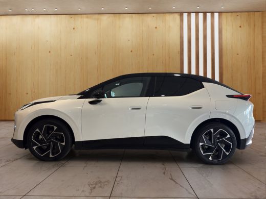 Lynk & Co 02 More 66 kWh | BLIS | Panoramadak | Carplay | Harman Kardon | Keyless entry / start | Camera | ActivLease financial lease