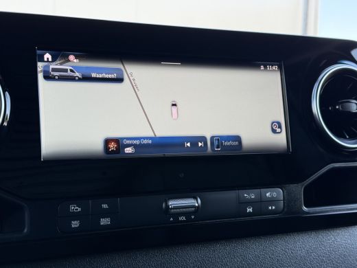 Mercedes-Benz Sprinter 319 CDI 191 PK 4x4 AUTOMAAT FACELIFT BPM VRIJ !! / L3H2 / STUUR EN STOELVERWARMING / 2.8 TONS TRE... ActivLease financial lease