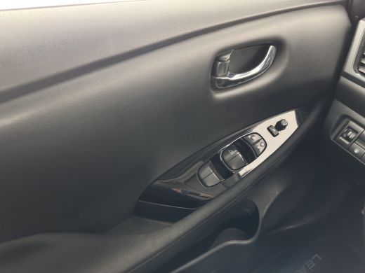 Nissan Leaf N-Connecta 40 kWh (INCL-BTW) Aut. *HEATPUMP | NAVI-FULLMAP | TOPVIEW | KEYLESS | BLINDSPOT |  DIG... ActivLease financial lease