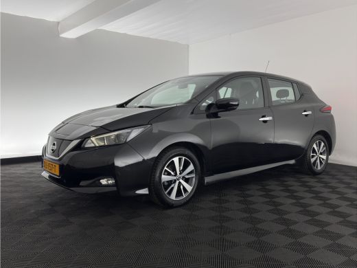 Nissan Leaf N-Connecta 40 kWh (INCL-BTW) Aut. *HEATPUMP | NAVI-FULLMAP | TOPVIEW | KEYLESS | BLINDSPOT |  DIG... ActivLease financial lease