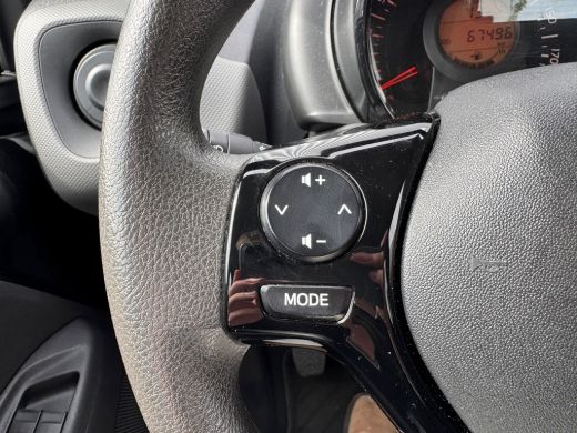Peugeot 108 1.0 e-VTi Active | Airco | Bluetooth | DAB | Elektrische Ramen | | Achterbank in delen neerklapba... ActivLease financial lease