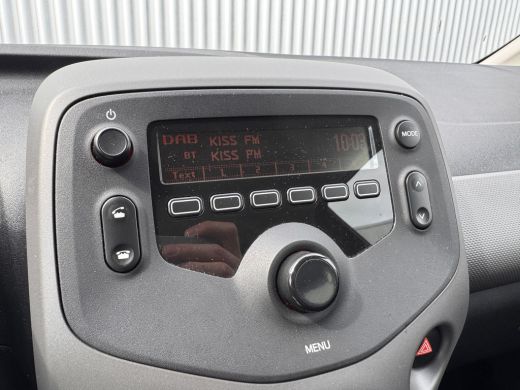 Peugeot 108 1.0 e-VTi Active | Airco | Bluetooth | DAB | Elektrische Ramen | | Achterbank in delen neerklapba... ActivLease financial lease