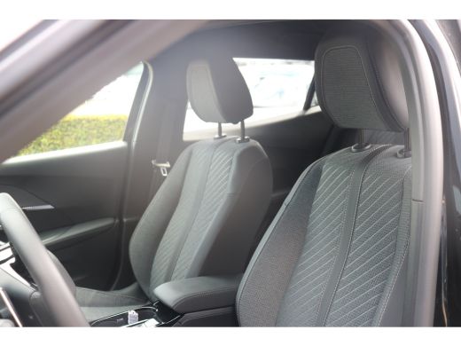 Peugeot 2008 Allure 1.2 Hybrid 145pk Camera | Navi | Adaptive cruise control | Apple Carplay/Android Auto | ActivLease financial lease