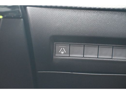 Peugeot 208 1.2 Hybrid 145 e-DCS6 GT | Navigatie | Achteruitrijcamera | Sfeerverlichting | Dodehoekdetectie |... ActivLease financial lease