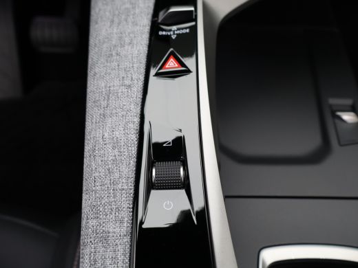 Peugeot e-3008 Allure Avantage 210 74 kWh | Achteruitrijcamera | 3 fase | Cruise Control | Climate Control | App... ActivLease financial lease