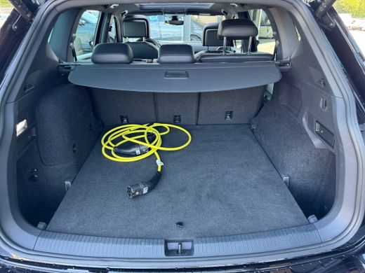 Seat Tarraco 1.4 204pk TSI e-Hybrid PHEV Xperience Trekhaak zwenkbaar | Panoramisch schuif/kanteldak | 20-inch... ActivLease financial lease