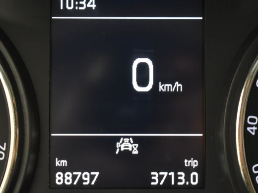 Skoda Kamiq 1.0 TSI Ambition 110 PK | Parkeersensoren achter | Apple carplay Android auto | Climate control |... ActivLease financial lease
