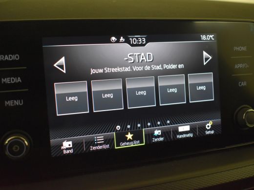 Skoda Kamiq 1.0 TSI Ambition 110 PK | Parkeersensoren achter | Apple carplay Android auto | Climate control |... ActivLease financial lease