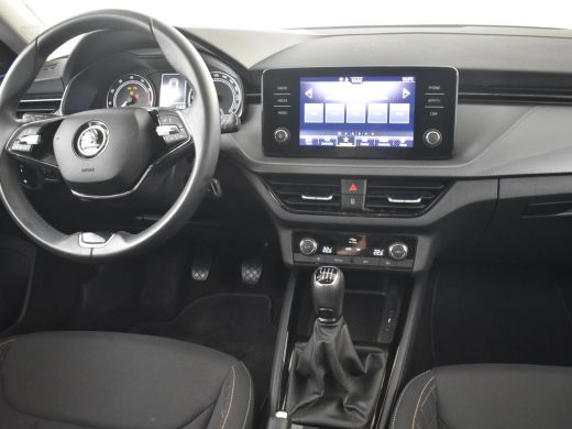 Skoda Kamiq 1.0 TSI Ambition 110 PK | Parkeersensoren achter | Apple carplay Android auto | Climate control |... ActivLease financial lease