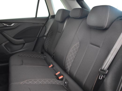 Skoda Kamiq 1.0 TSI Ambition 110 PK | Parkeersensoren achter | Apple carplay Android auto | Climate control |... ActivLease financial lease