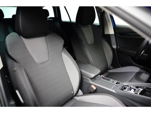Skoda Octavia Combi 1.4 eHybrid PHEV 204PK Ambition iV | CAMERA | STOEL+STUURVERW. | 18 INCH | CLIMATE CONTROL ... ActivLease financial lease