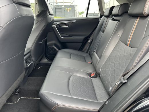 Toyota RAV4 2.5 Hybrid AWD ADVENTURE (Innovation Pack) ActivLease financial lease