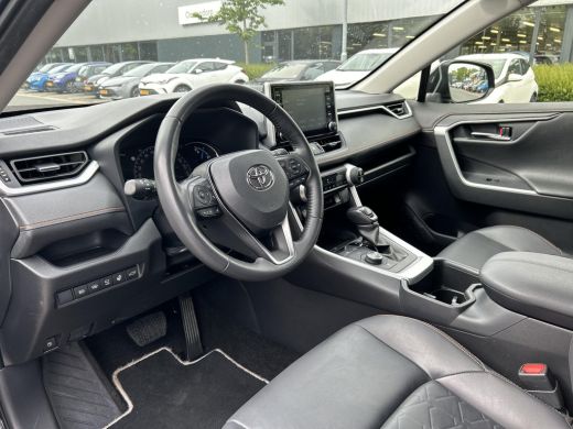 Toyota RAV4 2.5 Hybrid AWD ADVENTURE (Innovation Pack) ActivLease financial lease
