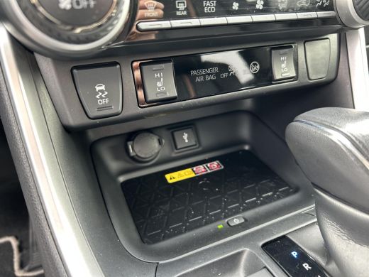 Toyota RAV4 2.5 Hybrid AWD ADVENTURE (Innovation Pack) ActivLease financial lease