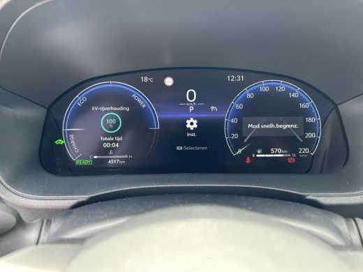 Toyota Yaris 1.5 Hybrid 130 Executive ActivLease financial lease