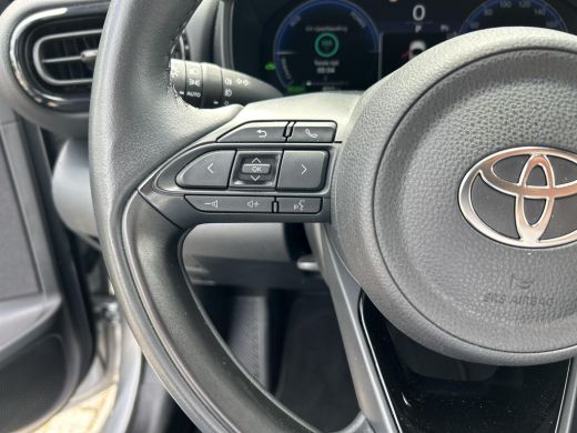Toyota Yaris 1.5 Hybrid 130 Executive ActivLease financial lease