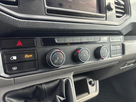 Volkswagen Crafter 30 2.0 TDI L3H3 Highline | Apple Carplay | Leer | 3 Zitplaatsen | Parkeersensoren ActivLease financial lease