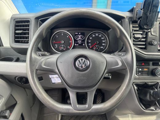 Volkswagen Crafter 30 2.0 TDI L3H3 Highline | Apple Carplay | Leer | 3 Zitplaatsen | Parkeersensoren ActivLease financial lease