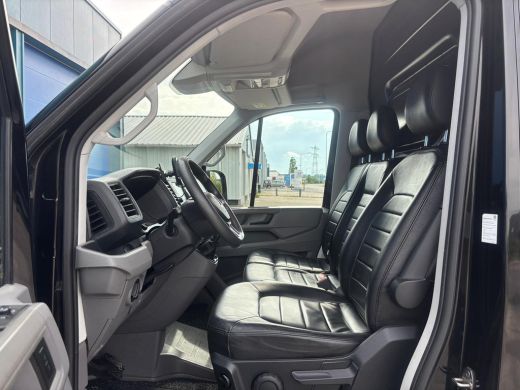 Volkswagen Crafter 30 2.0 TDI L3H3 Highline | Apple Carplay | Leer | 3 Zitplaatsen | Parkeersensoren ActivLease financial lease