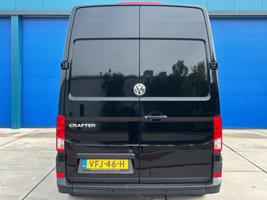 Volkswagen Crafter 30 2.0 TDI L3H3 Highline | Apple Carplay | Leer | 3 Zitplaatsen | Parkeersensoren ActivLease financial lease