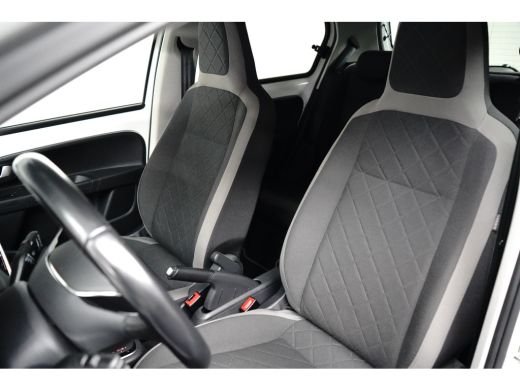 Volkswagen e-up! Style 83PK | STOEL + STUURVERW. | CAMERA | BLUETOOTH | NAVI VIA APP | AIRCO | LED | DAB+ ActivLease financial lease