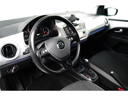 Volkswagen e-up! Style 83PK | STOEL + STUURVERW. | CAMERA | BLUETOOTH | NAVI VIA APP | AIRCO | LED | DAB+ ActivLease financial lease
